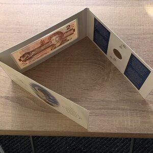 Royal Canadian Mint Toonie Coin 2$ Bill Bank Note presentation set Polar Bear